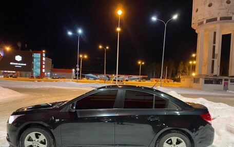 Chevrolet Cruze II, 2010 год, 830 000 рублей, 14 фотография