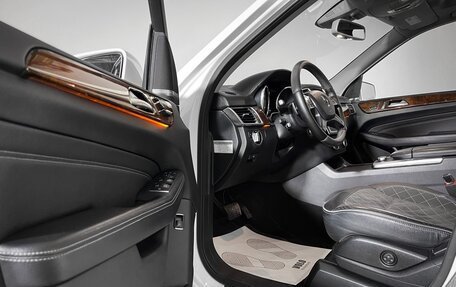 Mercedes-Benz M-Класс, 2012 год, 2 420 000 рублей, 3 фотография