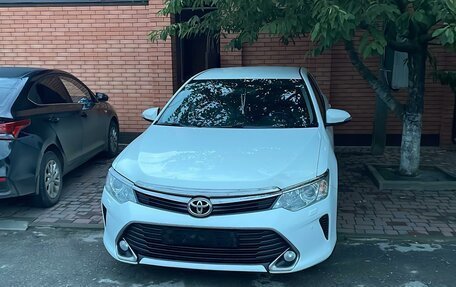 Toyota Camry, 2016 год, 2 100 000 рублей, 2 фотография
