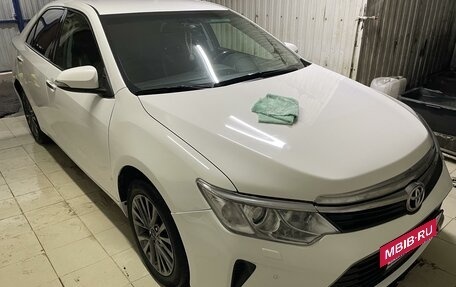 Toyota Camry, 2016 год, 2 100 000 рублей, 13 фотография