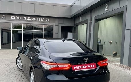 Toyota Camry, 2020 год, 3 690 000 рублей, 7 фотография