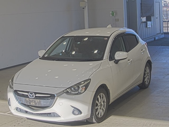 Mazda Demio IV, 2016 год, 930 000 рублей, 1 фотография