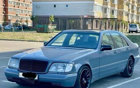Mercedes-Benz S-Класс, 1994 год, 900 000 рублей, 1 фотография