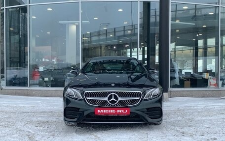 Mercedes-Benz E-Класс, 2018 год, 4 205 000 рублей, 3 фотография