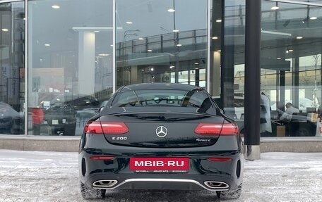 Mercedes-Benz E-Класс, 2018 год, 4 205 000 рублей, 4 фотография
