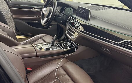 BMW 7 серия, 2018 год, 5 499 999 рублей, 10 фотография