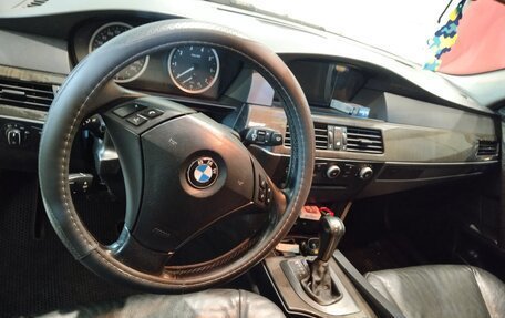 BMW 5 серия, 2004 год, 810 000 рублей, 8 фотография