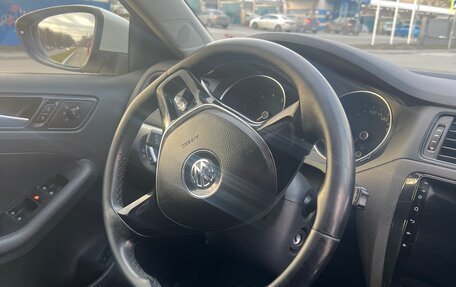 Volkswagen Jetta VI, 2016 год, 1 380 000 рублей, 10 фотография