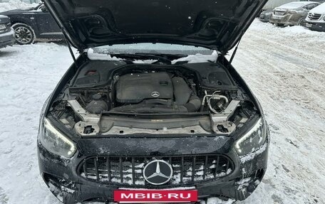 Mercedes-Benz E-Класс, 2020 год, 4 300 000 рублей, 4 фотография