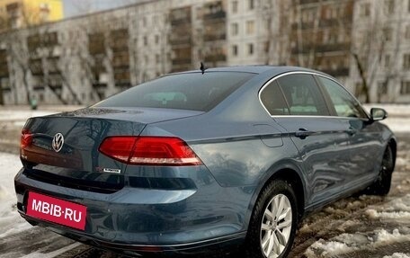 Volkswagen Passat B8 рестайлинг, 2017 год, 1 690 000 рублей, 4 фотография