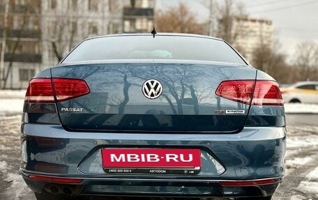 Volkswagen Passat B8 рестайлинг, 2017 год, 1 690 000 рублей, 5 фотография