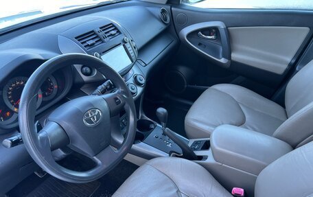 Toyota RAV4, 2011 год, 1 690 000 рублей, 7 фотография
