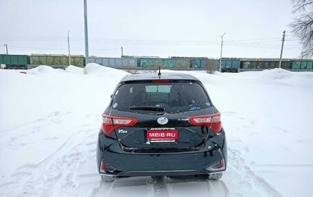 Toyota Vitz, 2019 год, 1 300 000 рублей, 8 фотография