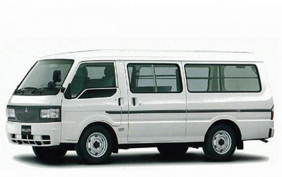 Mitsubishi Delica IV, 2002 год, 600 000 рублей, 1 фотография