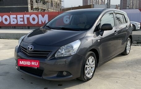 Toyota Verso I, 2010 год, 1 180 000 рублей, 8 фотография