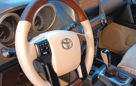 Toyota Land Cruiser Prado 150 рестайлинг 2, 2012 год, 3 250 000 рублей, 12 фотография