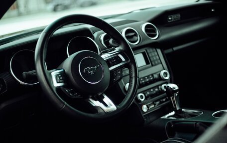 Ford Mustang VI рестайлинг, 2020 год, 3 250 000 рублей, 4 фотография