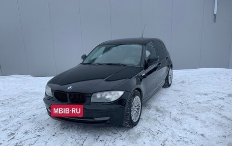 BMW 1 серия, 2010 год, 800 000 рублей, 3 фотография