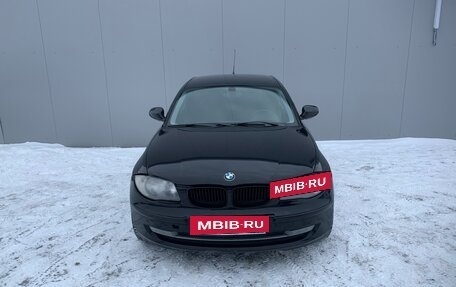 BMW 1 серия, 2010 год, 800 000 рублей, 2 фотография