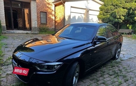 BMW 3 серия, 2018 год, 2 900 000 рублей, 3 фотография