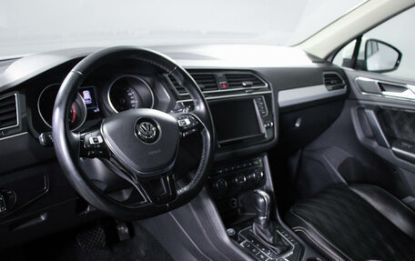 Volkswagen Tiguan II, 2017 год, 2 800 000 рублей, 14 фотография