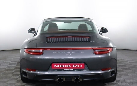 Porsche 911, 2017 год, 13 500 000 рублей, 25 фотография