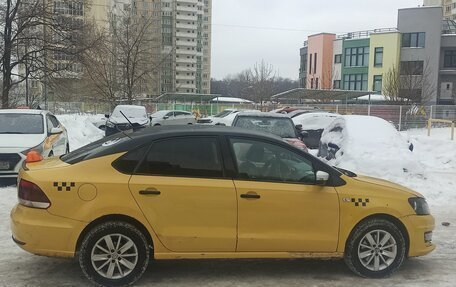 Volkswagen Polo VI (EU Market), 2017 год, 650 000 рублей, 2 фотография