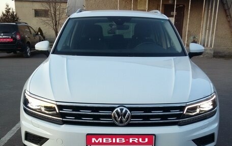 Volkswagen Tiguan II, 2019 год, 3 360 000 рублей, 6 фотография