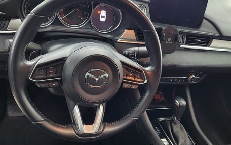 Mazda 6, 2018 год, 2 600 000 рублей, 11 фотография