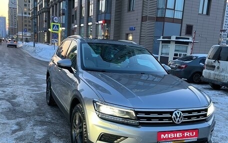 Volkswagen Tiguan II, 2019 год, 3 380 000 рублей, 1 фотография