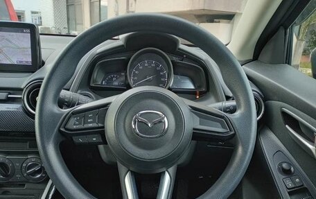 Mazda Demio IV, 2017 год, 913 000 рублей, 6 фотография