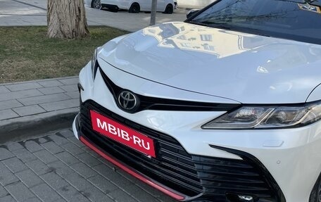 Toyota Camry, 2021 год, 3 190 000 рублей, 3 фотография
