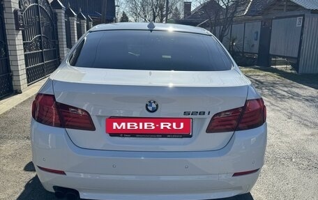 BMW 5 серия, 2012 год, 2 300 000 рублей, 3 фотография