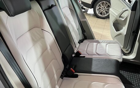 Volkswagen Tiguan II, 2019 год, 3 380 000 рублей, 12 фотография