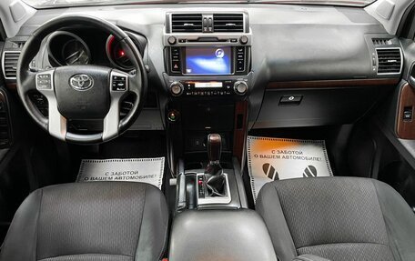 Toyota Land Cruiser Prado 150 рестайлинг 2, 2015 год, 3 850 000 рублей, 29 фотография