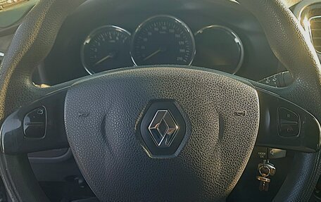 Renault Logan II, 2016 год, 950 000 рублей, 9 фотография