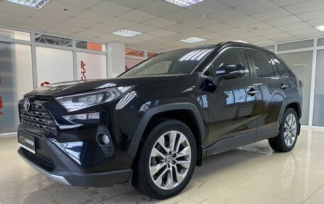 Toyota RAV4, 2019 год, 3 349 999 рублей, 1 фотография