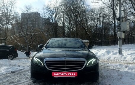 Mercedes-Benz E-Класс, 2018 год, 2 950 000 рублей, 2 фотография