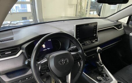 Toyota RAV4, 2019 год, 3 349 999 рублей, 11 фотография