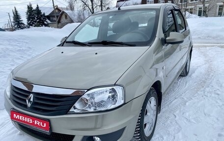 Renault Logan I, 2013 год, 790 000 рублей, 1 фотография
