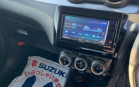 Suzuki Swift V, 2019 год, 1 350 000 рублей, 18 фотография