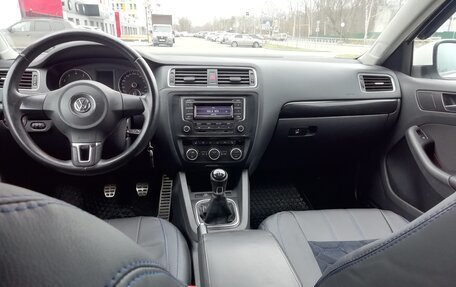 Volkswagen Jetta VI, 2013 год, 1 149 000 рублей, 9 фотография
