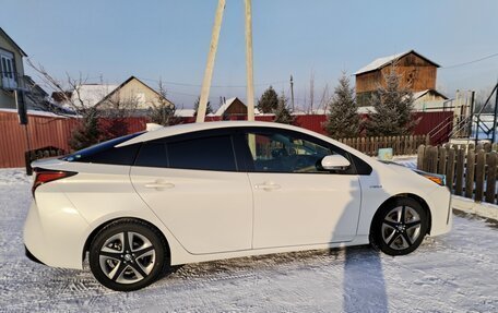 Toyota Prius IV XW50, 2019 год, 2 397 000 рублей, 5 фотография