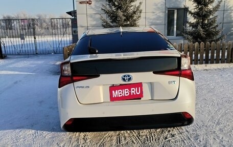 Toyota Prius IV XW50, 2019 год, 2 397 000 рублей, 7 фотография