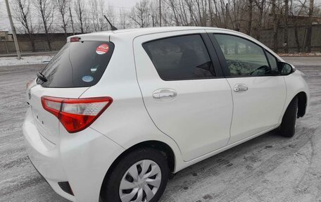 Toyota Vitz, 2018 год, 978 000 рублей, 3 фотография