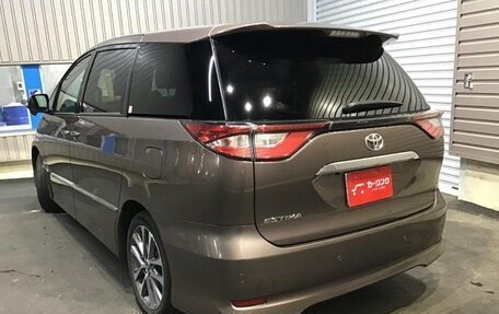 Toyota Estima III рестайлинг -2, 2019 год, 2 300 000 рублей, 5 фотография