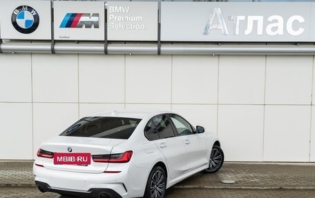 BMW 3 серия, 2019 год, 2 990 000 рублей, 2 фотография
