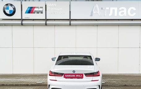 BMW 3 серия, 2019 год, 2 990 000 рублей, 5 фотография