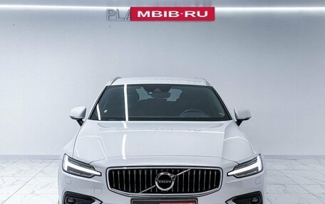 Volvo V60 II, 2018 год, 2 780 000 рублей, 4 фотография