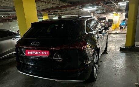 Audi e-tron I, 2019 год, 5 900 000 рублей, 4 фотография